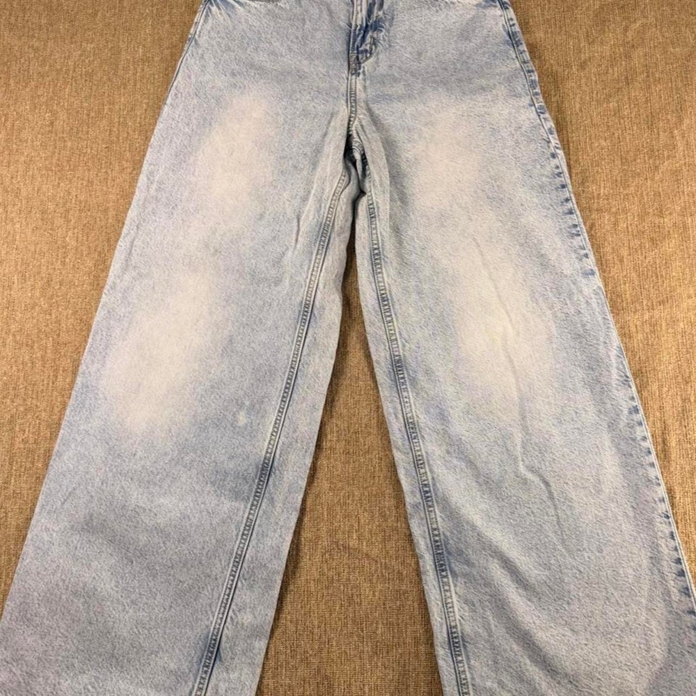 H&M Divided Women Light Wash Wide Leg Jeans High Rise Blue Size 2